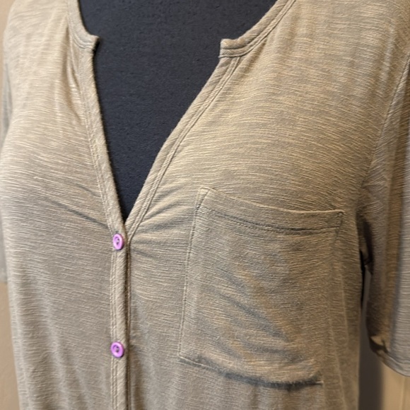 E Matty M Women's Small Tie Front Button Down Shirt Front Pocket Blouse V Neck - Picture 2 of 6